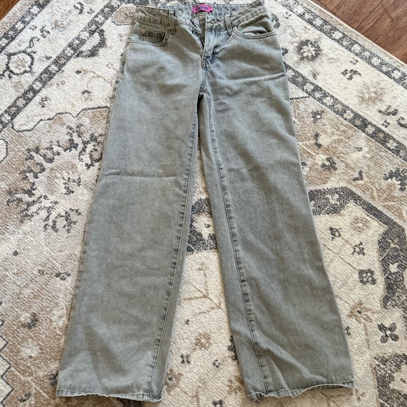 edikted Stylish Gray Women's Jeans Size XS - Picture 2 of 6